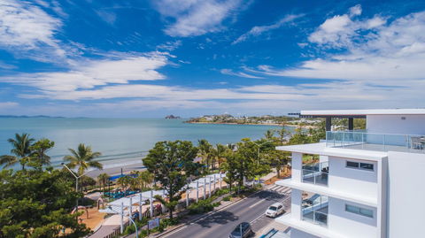 Echelon Apartments Yeppoon - Tourism Gold Coast 6