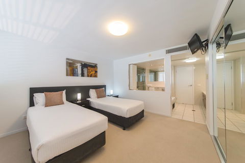 Echelon Apartments Yeppoon - Tourism Gold Coast 12