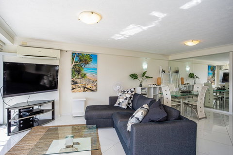 Gemini Court Holiday Apartments - Tourism Gold Coast 5