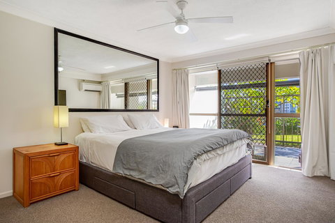 Gemini Court Holiday Apartments - Tourism Gold Coast 10