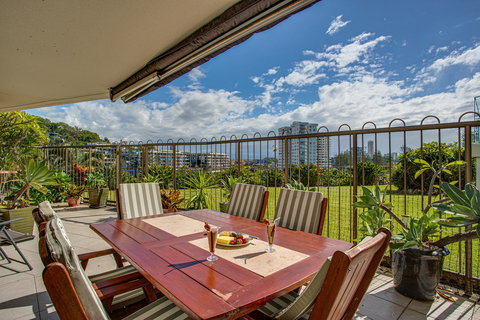 Gemini Court Holiday Apartments - Tourism Gold Coast 3