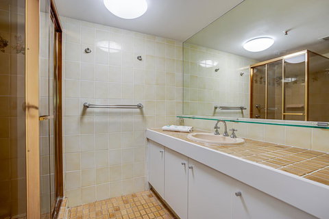 Gemini Court Holiday Apartments - Tourism Gold Coast 8