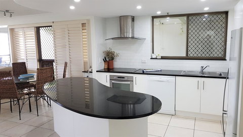 Gemini Court Holiday Apartments - Tourism Gold Coast 18