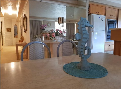 Gemini Court Holiday Apartments - Tourism Gold Coast 37
