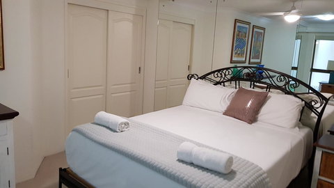 Gemini Court Holiday Apartments - Tourism Gold Coast 15