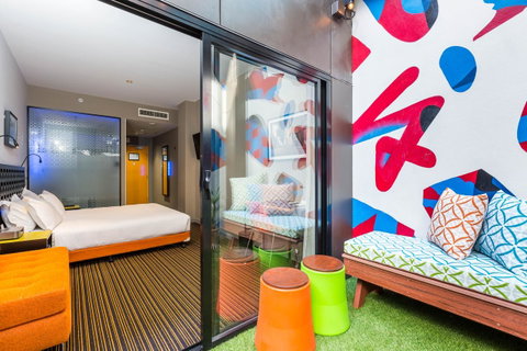 The Constance Fortitude Valley - Tourism Gold Coast 10