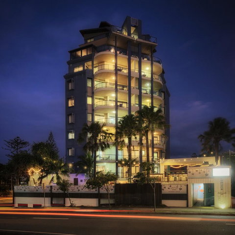 Komune Resort And Beach Club Greenmount Beach - Tourism Gold Coast 15