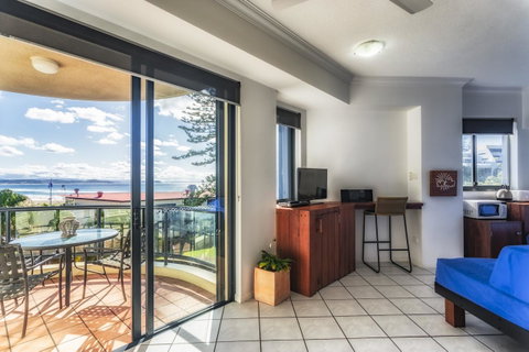 Komune Resort And Beach Club Greenmount Beach - Tourism Gold Coast 13