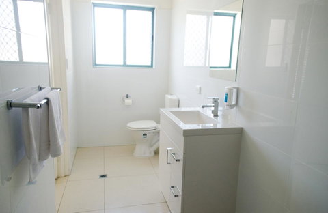 Bilinga Beach Motel - Tourism Gold Coast 32