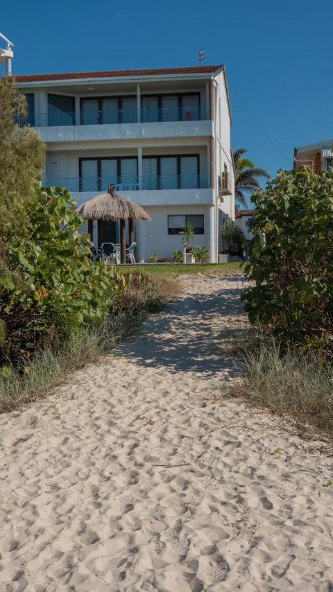 Bilinga Beach Motel - Tourism Gold Coast 20