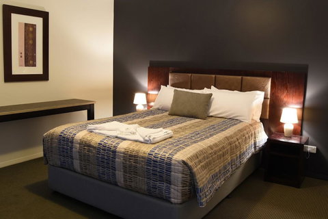 Atricom - Gold Coast 9