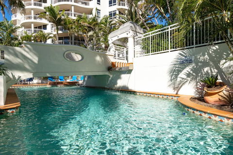 ULTIQA Burleigh Mediterranean Resort - Tourism Gold Coast 12