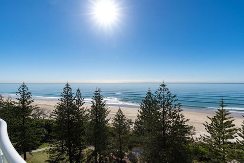 ULTIQA Burleigh Mediterranean Resort - Tourism Gold Coast 15