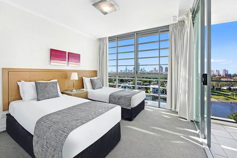 ULTIQA Freshwater Point Resort - Tourism Gold Coast 14