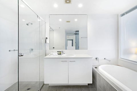ULTIQA Freshwater Point Resort - Tourism Gold Coast 36