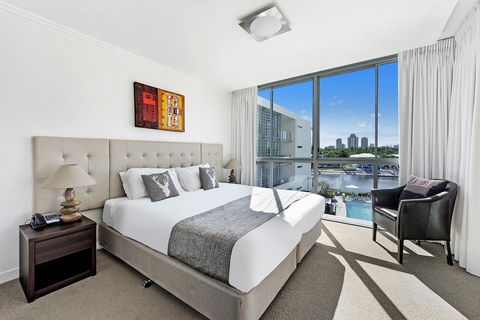 ULTIQA Freshwater Point Resort - Tourism Gold Coast 7