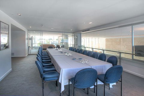ULTIQA Freshwater Point Resort - Tourism Gold Coast 3
