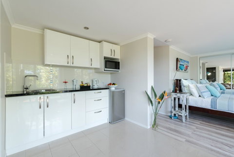 Private Guest Suite High On Currumbin Hill - Tourism Gold Coast 5