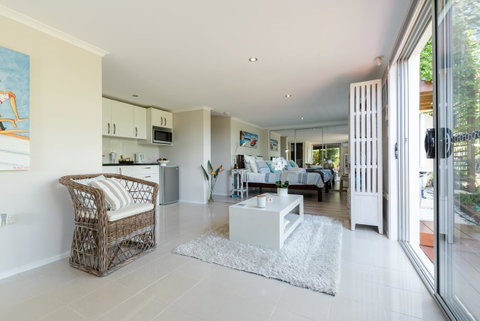 Private Guest Suite High On Currumbin Hill - Tourism Gold Coast 9