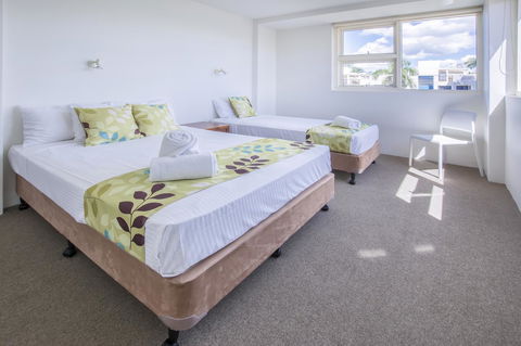 84 The Spit Holiday Apartments - Tourism Gold Coast 25