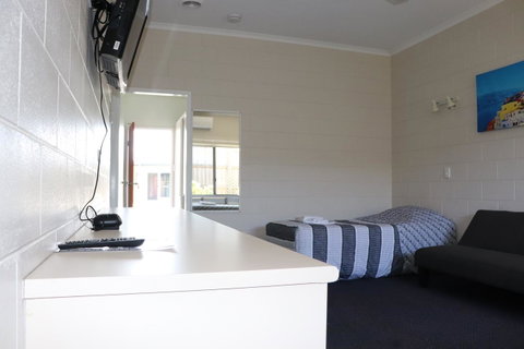 YAL Cairns - A Motel That Makes A Difference - Tourism Gold Coast 8