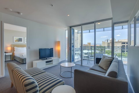 Hilton Surfers Paradise Residences - Tourism Gold Coast 5