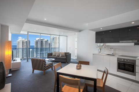 Hilton Surfers Paradise Residences - Tourism Gold Coast 35