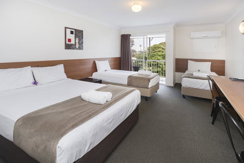 Sunshine Beach Resort - Tourism Gold Coast 6