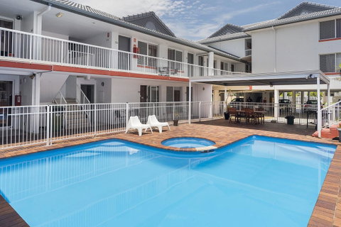 Sunshine Beach Resort - Tourism Gold Coast 0