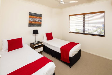 Jack And Newell Holiday Apartments - Tourism Gold Coast 21