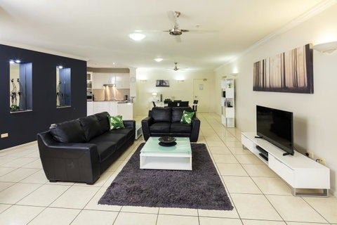 Jack And Newell Holiday Apartments - Tourism Gold Coast 26