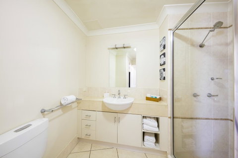 Jack And Newell Holiday Apartments - Tourism Gold Coast 40