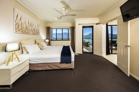 Jack And Newell Holiday Apartments - Tourism Gold Coast 22