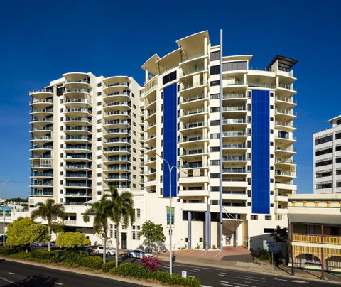 Jack And Newell Holiday Apartments - Tourism Gold Coast 13