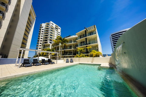 Jack And Newell Holiday Apartments - Tourism Gold Coast 10