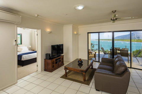 Jack And Newell Holiday Apartments - Tourism Gold Coast 36