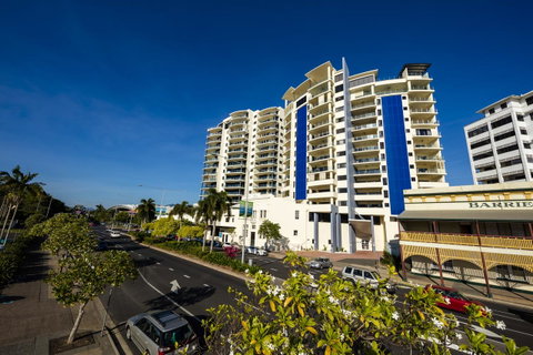Jack And Newell Holiday Apartments - Tourism Gold Coast 14