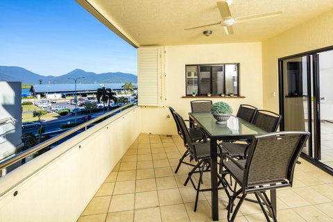 Jack And Newell Holiday Apartments - Tourism Gold Coast 20