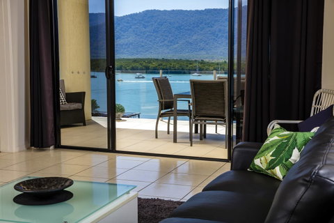 Jack And Newell Holiday Apartments - Tourism Gold Coast 1