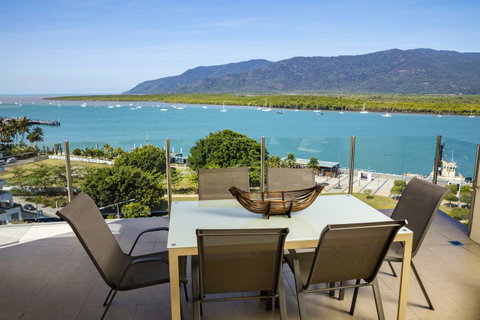 Jack And Newell Holiday Apartments - Tourism Gold Coast 25