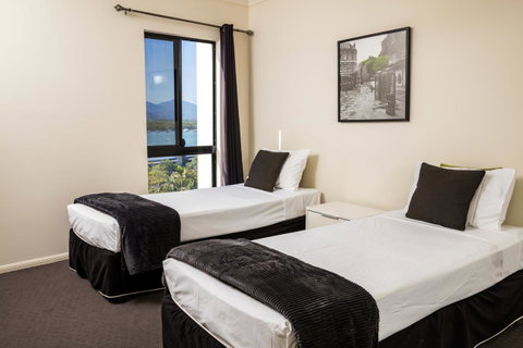 Jack And Newell Holiday Apartments - Tourism Gold Coast 39