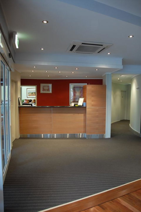 Madison Tower Mill Hotel - Tourism Gold Coast 3