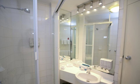 Madison Tower Mill Hotel - Tourism Gold Coast 10