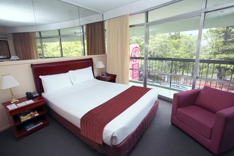 Madison Tower Mill Hotel - Tourism Gold Coast 4