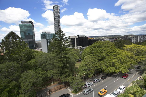 Madison Tower Mill Hotel - Tourism Gold Coast 14