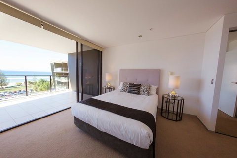 Ambience On Burleigh Beach - Tourism Gold Coast 15