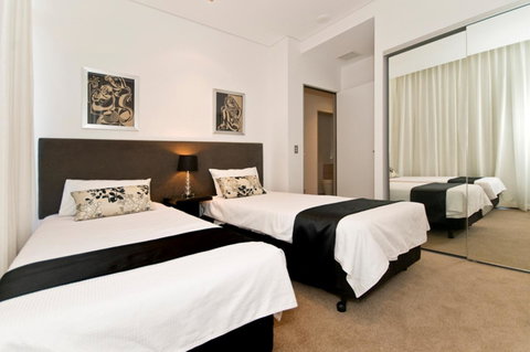 Ambience On Burleigh Beach - Tourism Gold Coast 27