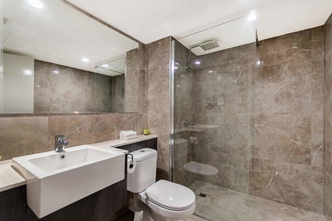 Sunshine Tower Hotel - Tourism Gold Coast 23