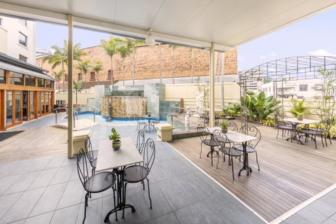 Hotel Diana - Tourism Gold Coast 17
