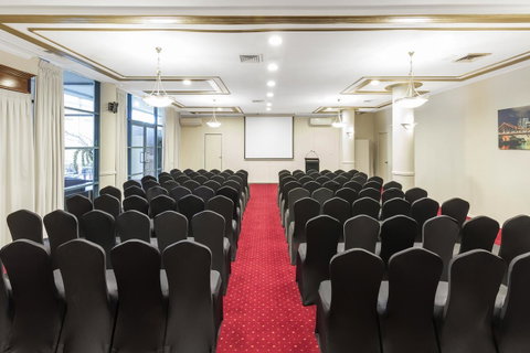 Hotel Diana - Tourism Gold Coast 13